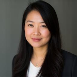 Lucy Nguyen headshot